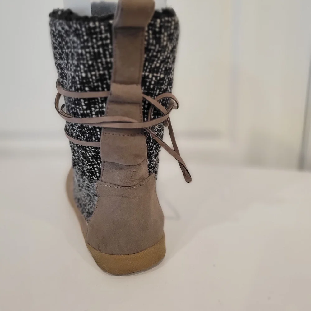 MADDEN GIRL JACKMEN FLEECE LINED BOOTS SIZE 8